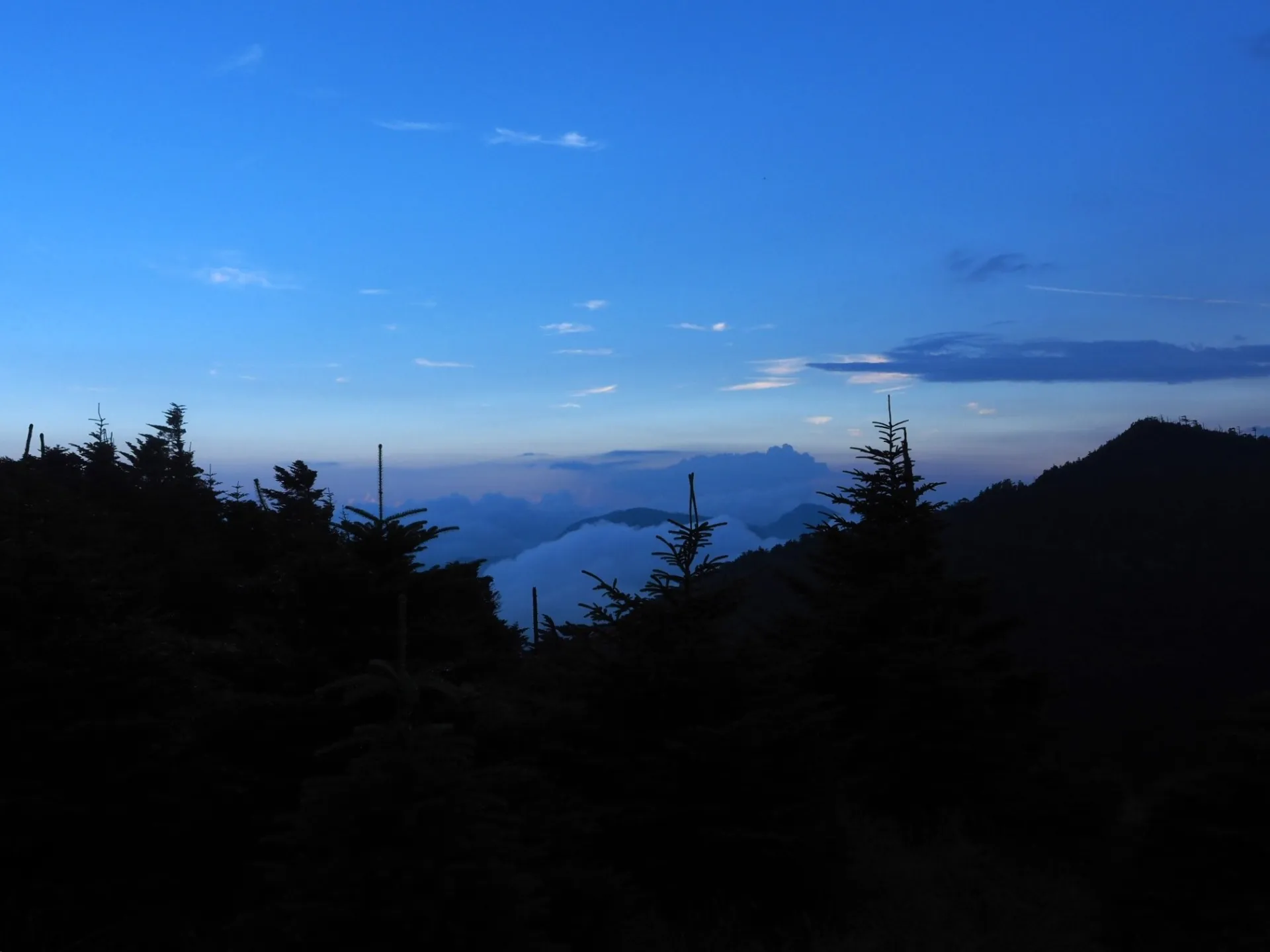 奈良県の主峰、八経ヶ岳へ